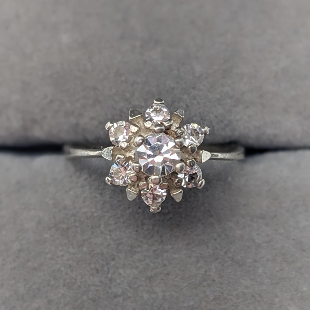 New Silver Floral Cluster Ring Size 5.5 STR CZ